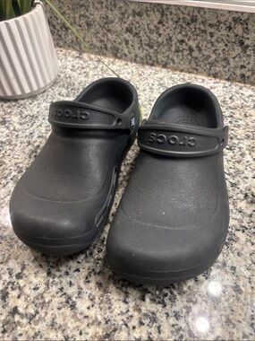 CROCS Kids Black Classic Clog with Heel Strap